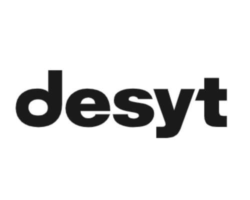 Logotype för Desyt. Svart text med små bokstäver "desyt"